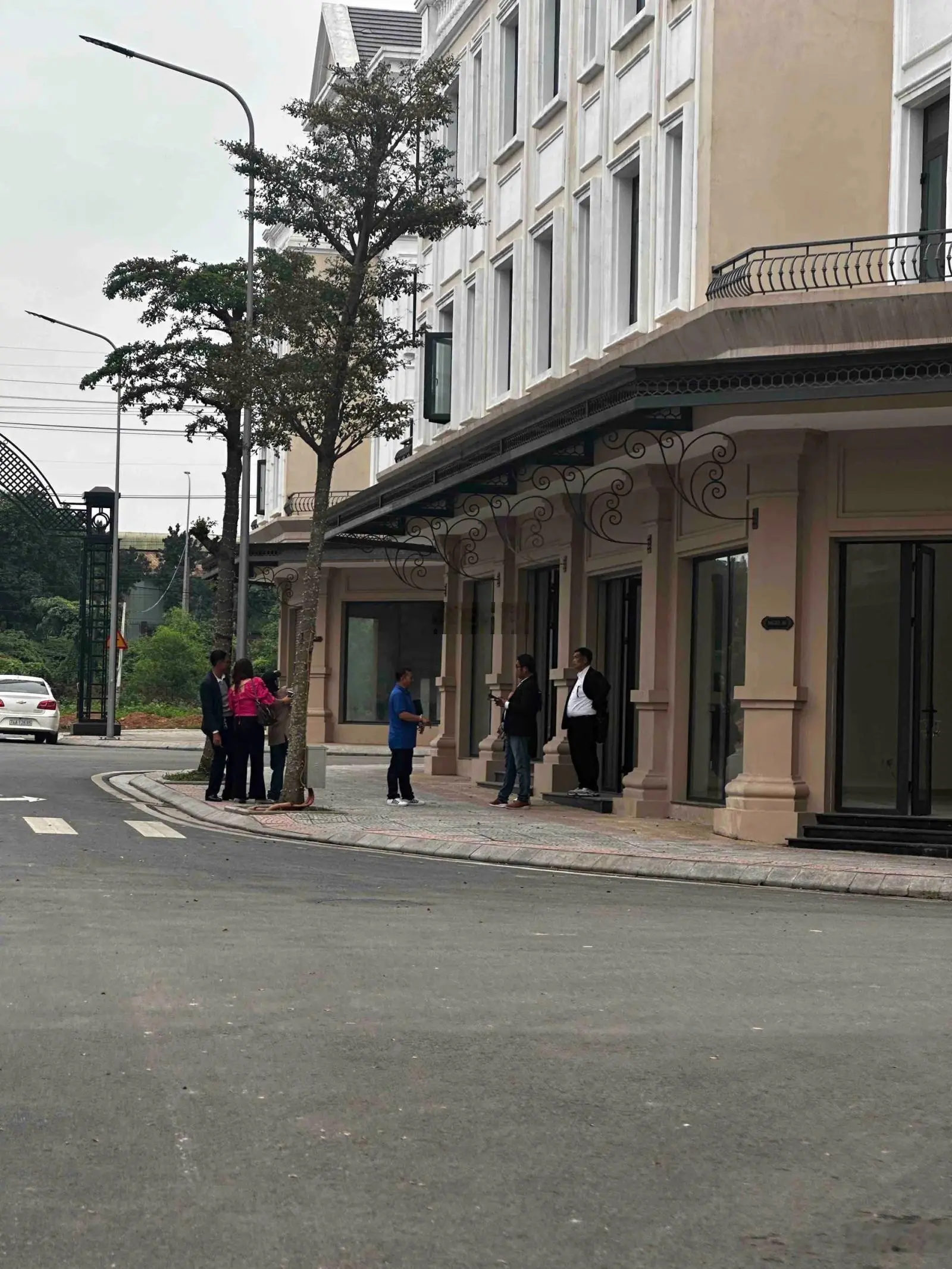 Bán Shophouse tại Vincom Shophouse Royal Park, 5,9 tỷ, 75m2, 4PN, 4WC, đẹp, nhiều tiện ích