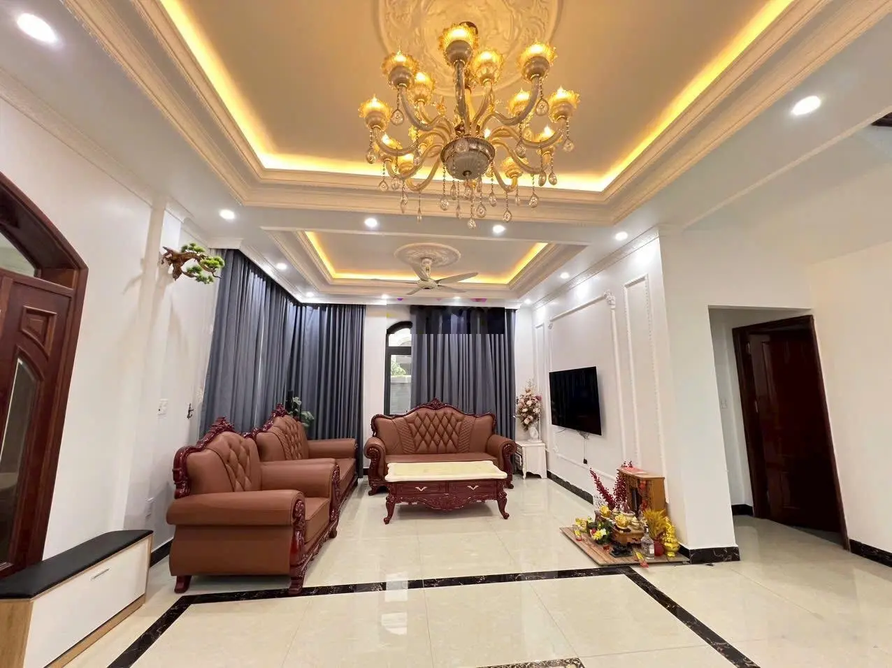 Cần Bán căn song lập Venice 144m2 đã hoàn thiện xem là ưng giá tốt nhất dự án LH 0902 909 ***