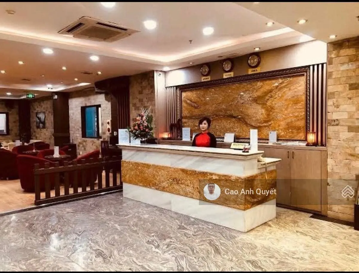 Bán nhà phố Trần Duy Hưng quận Cầu Giấy 200m 10T MT10m sổ hoàn công 70 tỷ Trần Duy Hưng