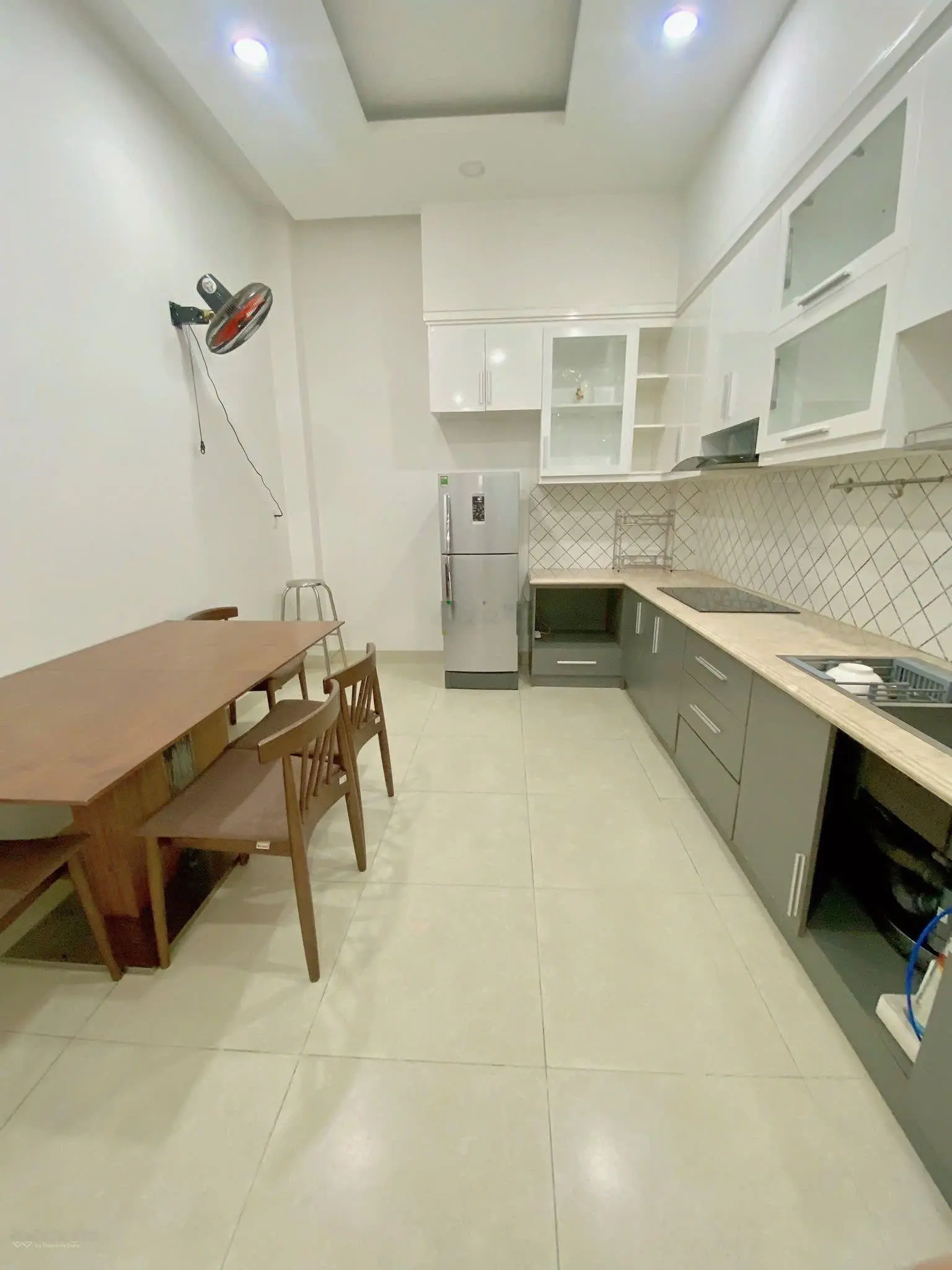 BÁN NHÀ ĐẸP GẦN TẠ QUANG BỬU 52m2, KẾ ĐẠI HỌC CÔNG NGHỆ SG.