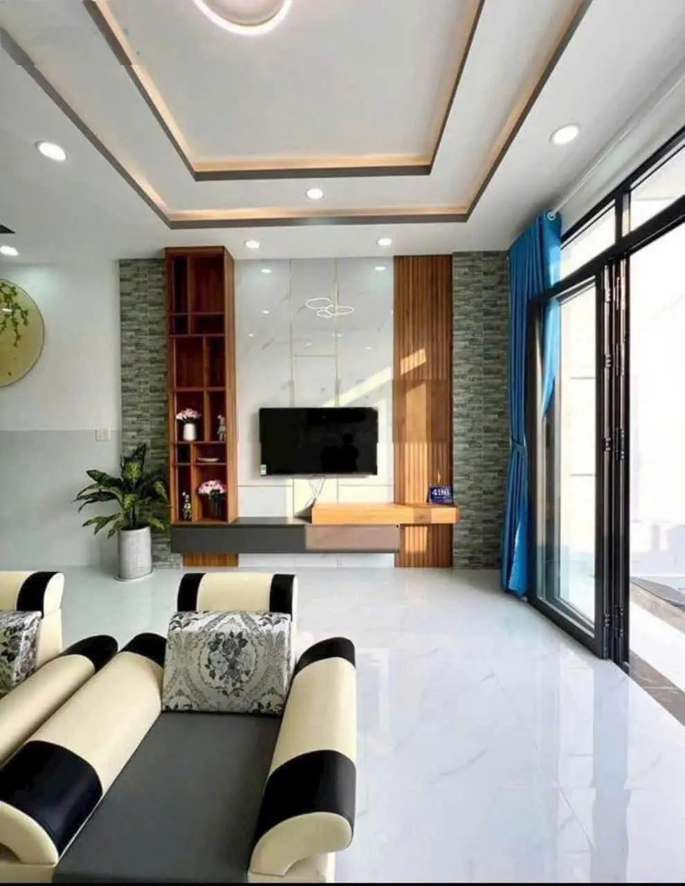 Cần bán nhà đẹp ngay chợ Bình Chánh