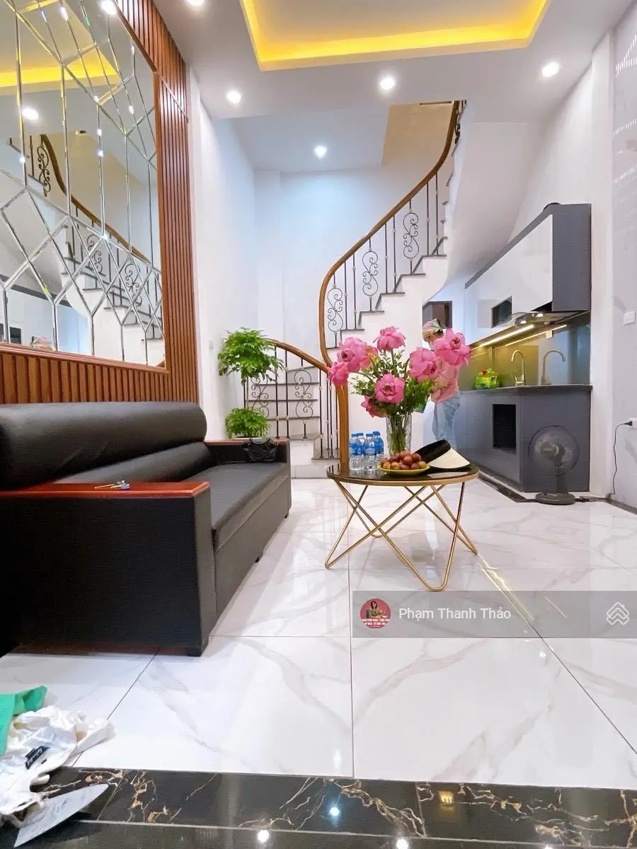 Bán Nhà Xinh Phương Mai Đống Đa, Ngõ Thông,30m ra phố, đủ công năng chỉ 4 tỷ hơn xíu
