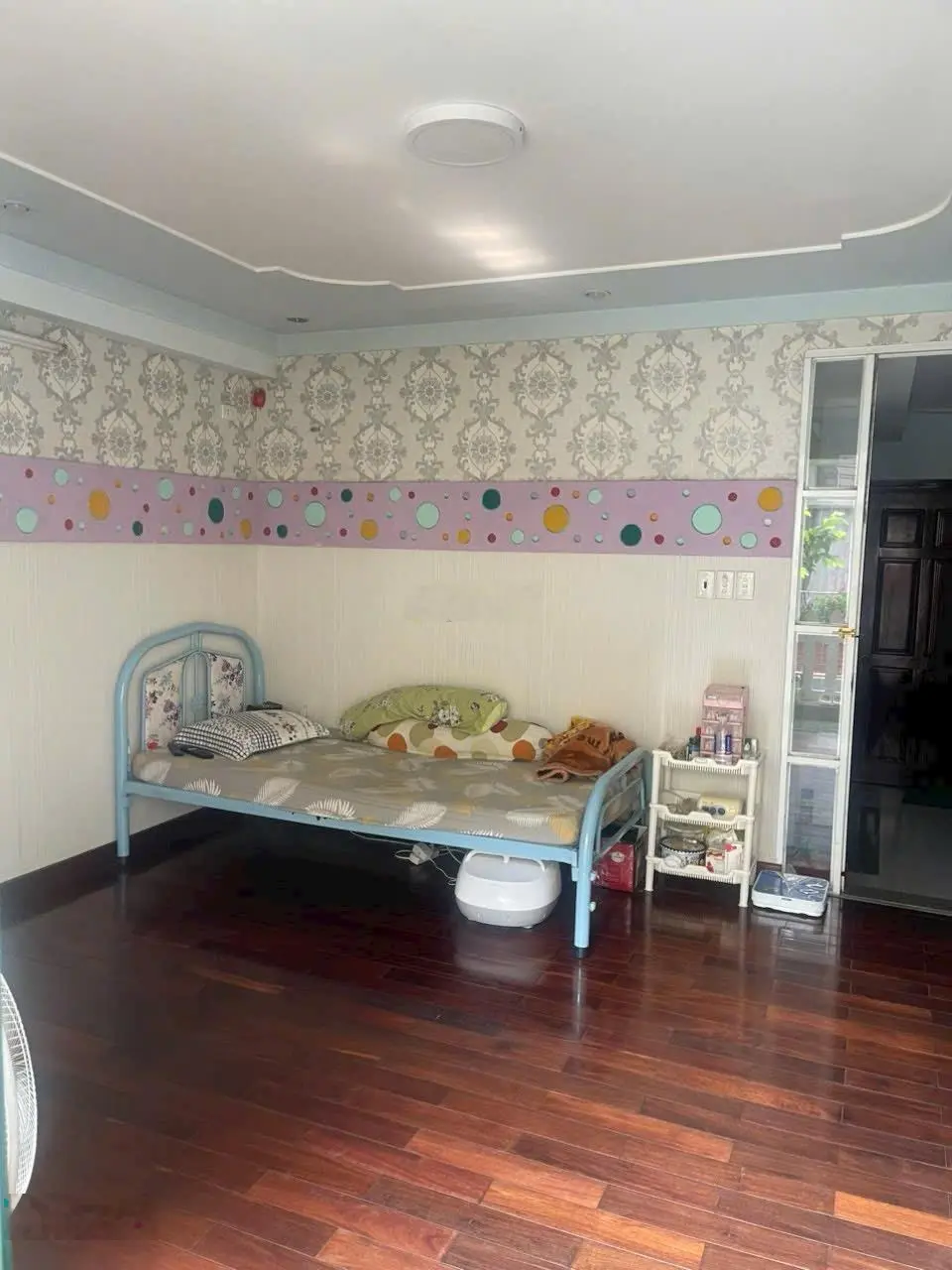 Cơ Hội Vàng! Bán Nhà Đẹp Tại HXH Hoàng Hoa Thám, P.5, Bình Thạnh! Diện Tích:4,5 x 13,3m. 4 tầng.8PN