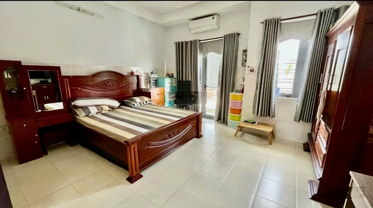 Ngay phố Tô Hiệu - Hoà Bình, chợ Phan Anh sầm uất - 5 tầng 90m2 - ngang 5m mơ ước - chỉ 9 tỷ chốt