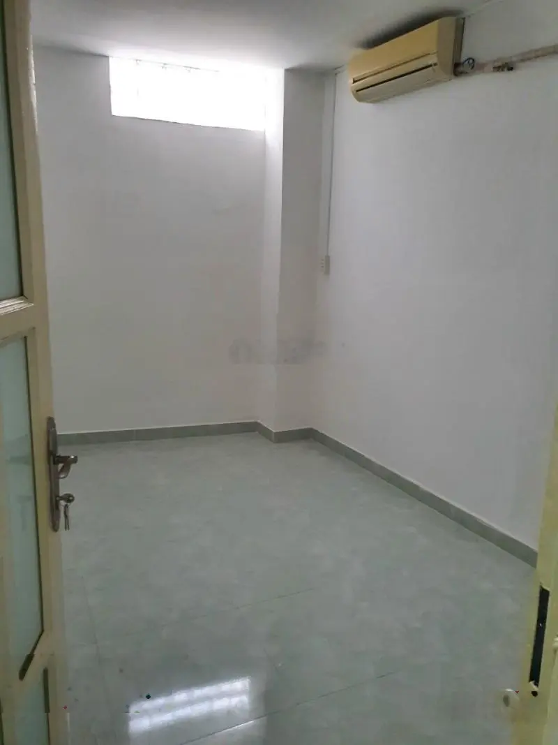 Bán nhà Hoàng Hoa Thám - Hẻm 5m - 70m2 = (5.5x11.5)m - 320/Y