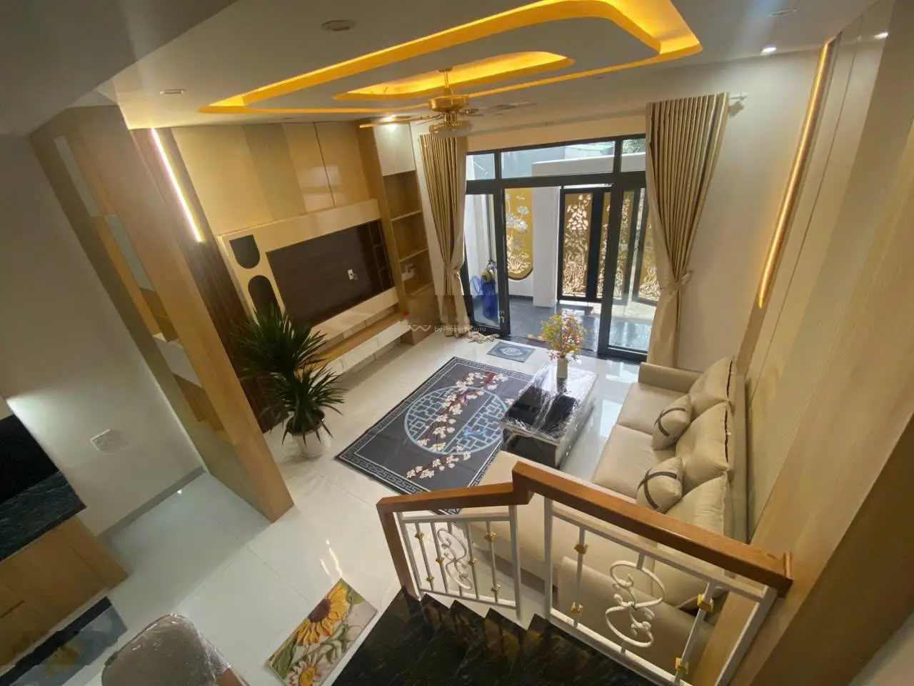 Bán nhà 3 tầng kiệt Nguyễn Chánh, gần biển, tuện ích xung quanh đầy đủ