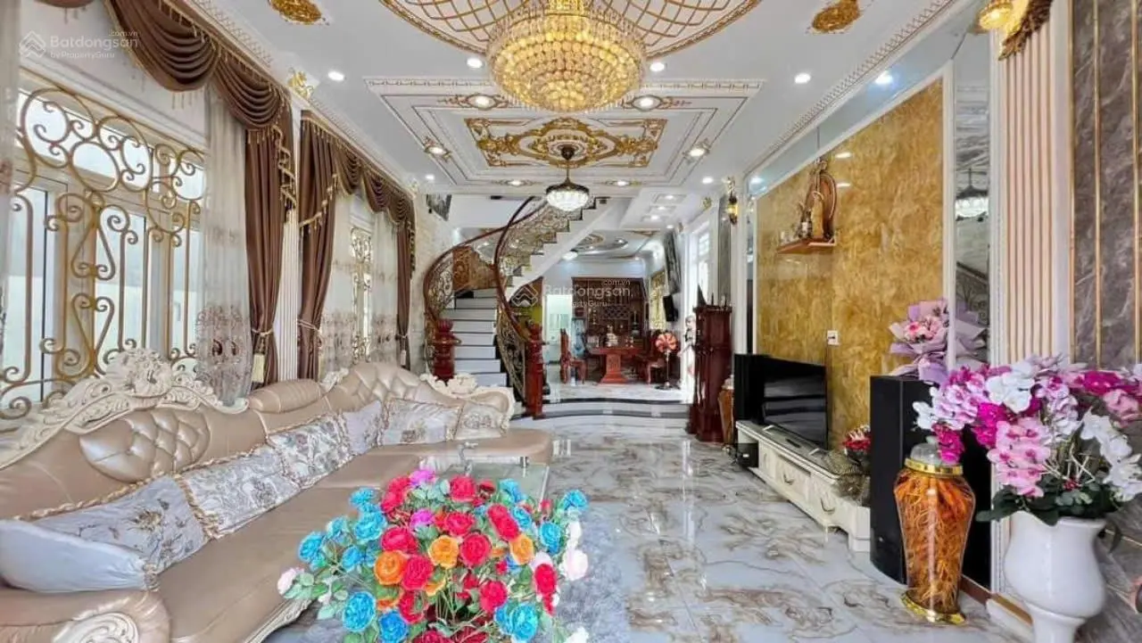 Bán biệt thự sân vườn 200m2 + cửa hàng kinh doanh chỉ 12.5 tỷ