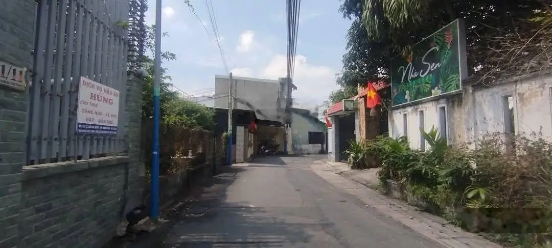 Bán nhà riêng tại Cao Bá Quát, Dĩ An, Bình Dương, 10,9 tỷ, 426m2 giá ưu đãi