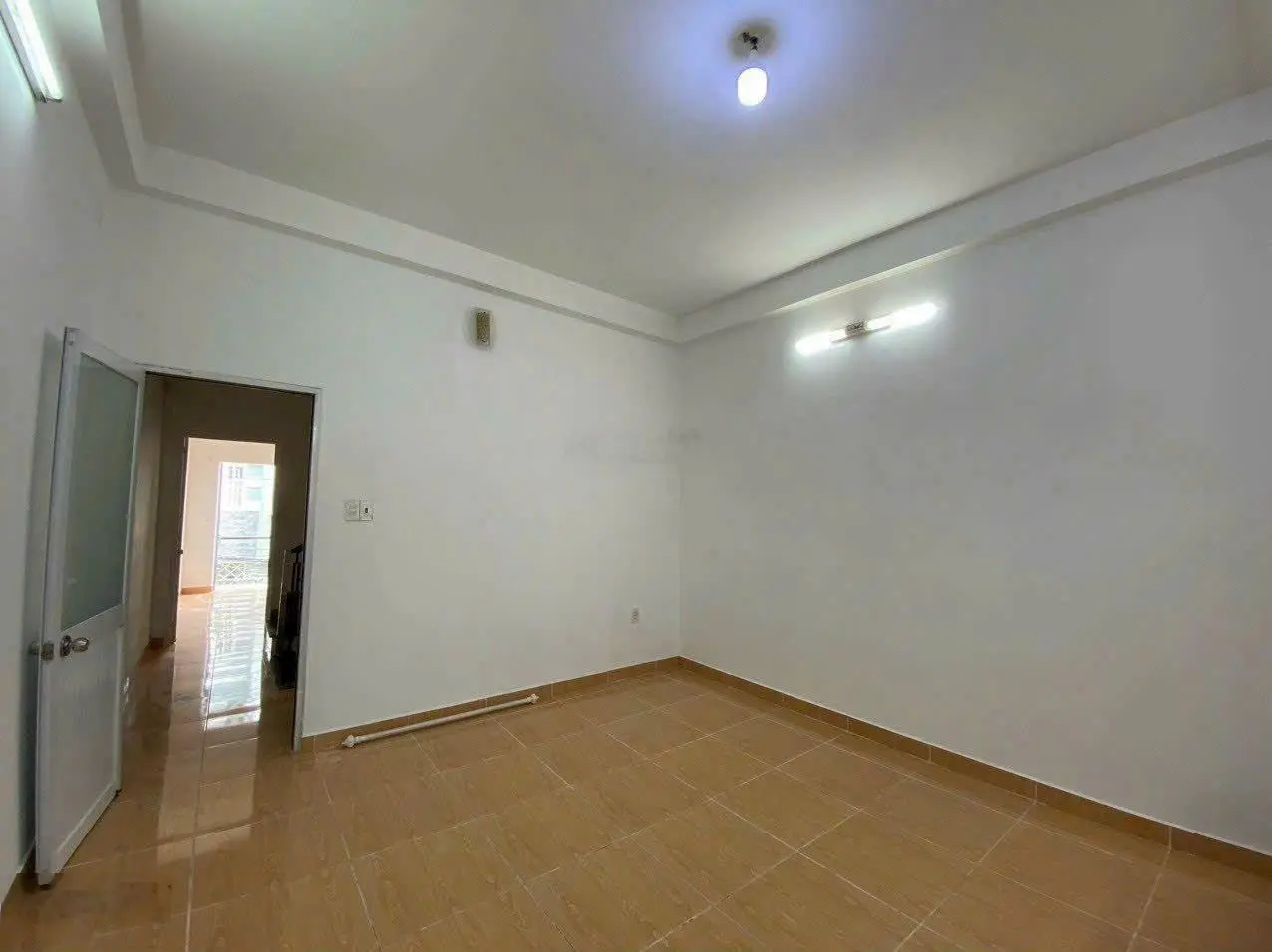 Giá sốc 4.2 tỷ chỉ 1 căn duy nhất SHR biệt 4x13m, 3 tầng 4PN hẻm xe hơi. Đường HTP - TT Nhà Bè