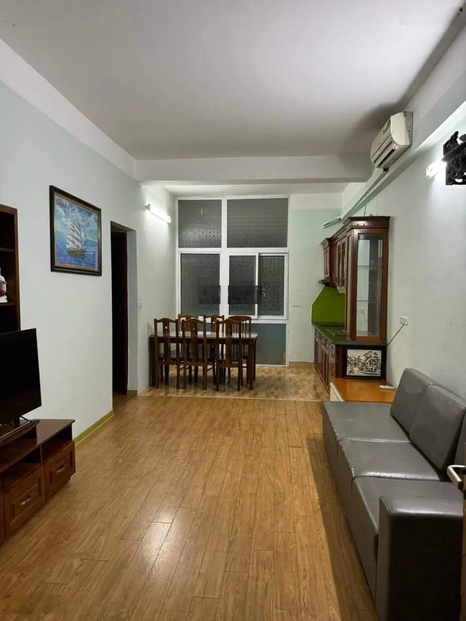 Bán căn hộ diện tích 60,5m2 tầng cao tại tòa thương mại khu đô thị Đặng Xá, Gia Lâm