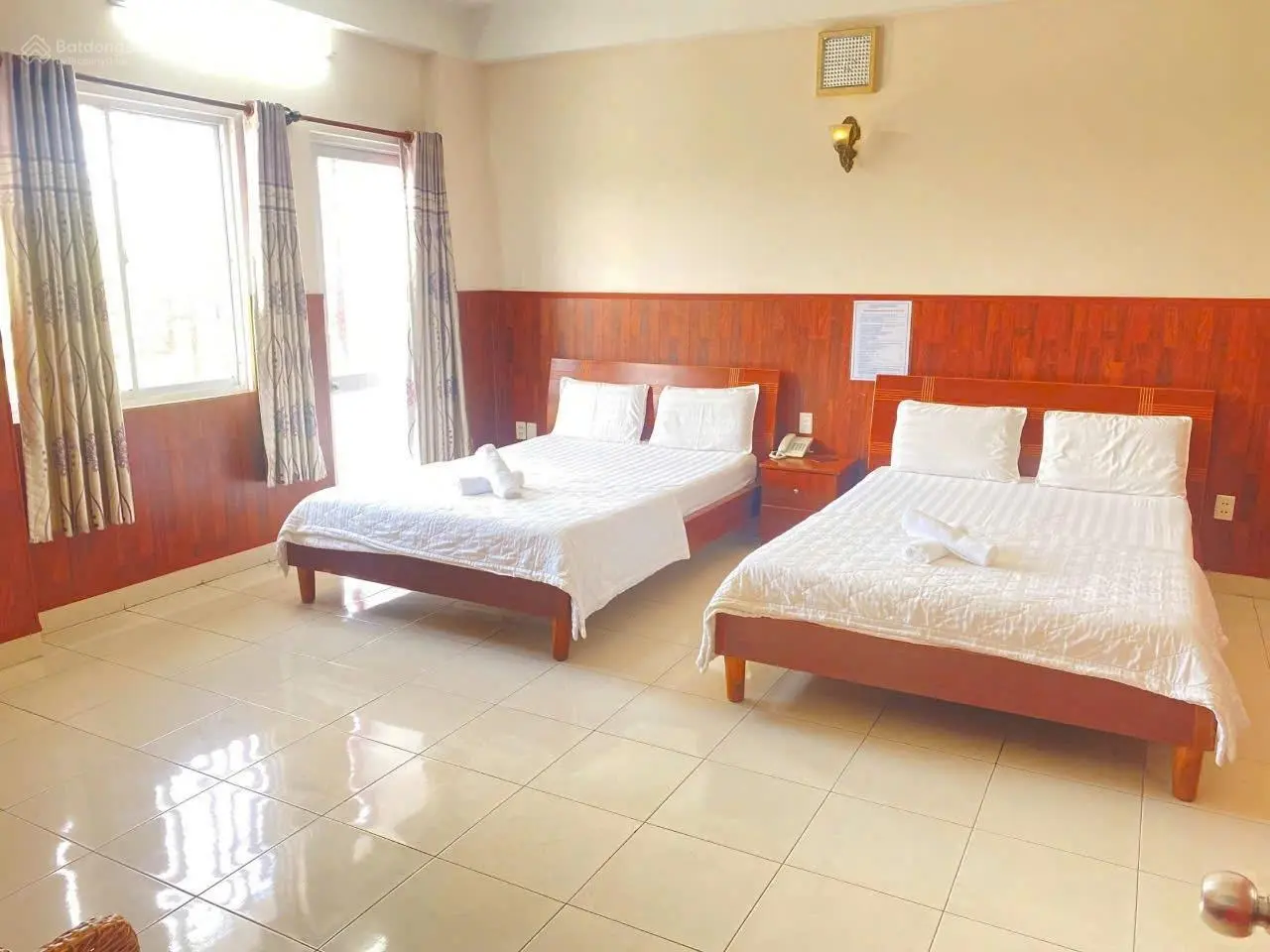 ĐẠI HẠ GIÁ 70 TỶ. BÁN KHÁCH SẠN SIÊU VIP MT NGUYỄN THỊ THẬP KỀ KDC TRUNG SƠN