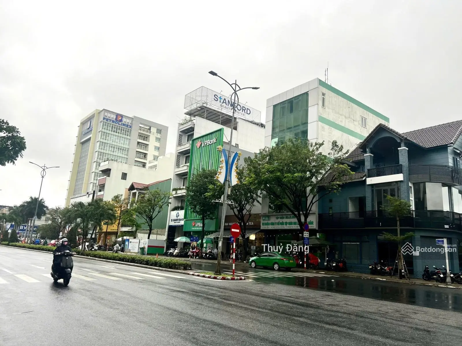Cần bán nhà 7 tầng đường 2/9 đoạn kinh doanh sầm uất - gần cầu Rồng - có doanh thu tốt- Hải Châu