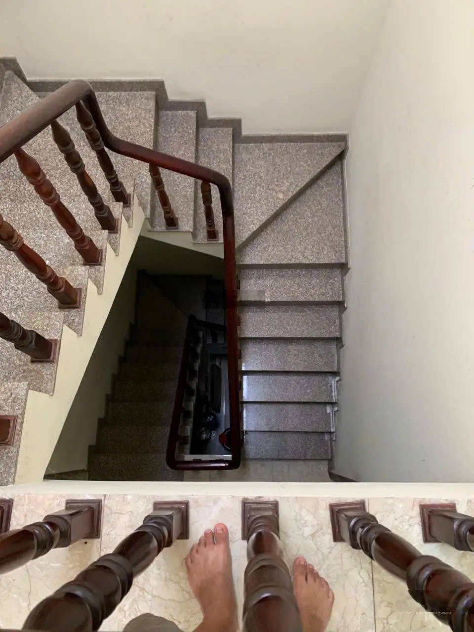 Chính chủ cần tiền bán gấp nhà riêng tại Nguyễn Đức Thiệu, Dĩ An, [1T-2L-5PN-3WC-60m2], 2.4B, SHR