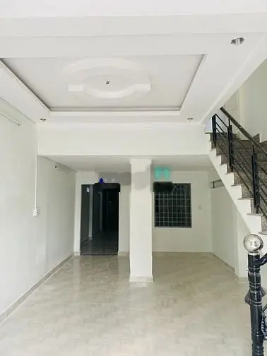 Cực thơm 43,5m2 Mặt tiền 4 tầng Phan Đăng Lưu,PN 12,6 tỷ - 43.5 m2