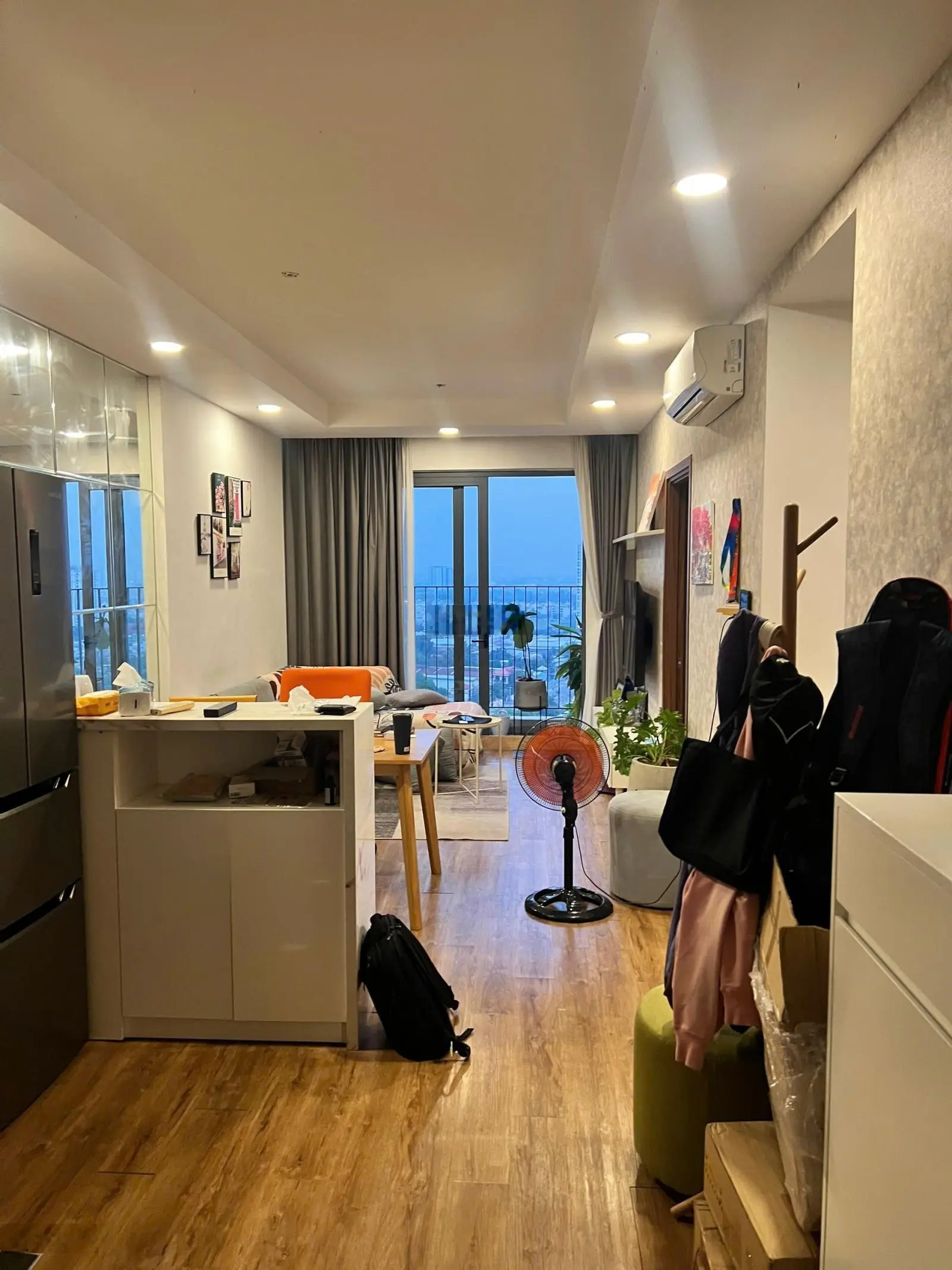 Bán nhanh căn 2PN 2WC 68m2 Pegasuite giá 3,35 tỷ - nhà mới đẹp view thoáng - hỗ trợ vay ngân hàng