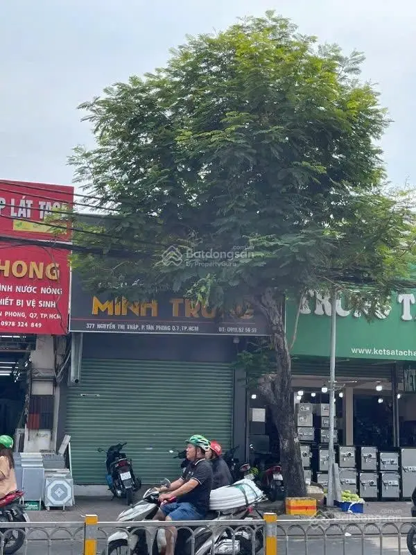 Bán Nhà mặt phố tại Trường Lưu Super Star, 7,6 tỷ, 105m2, Chính chủ siêu hot