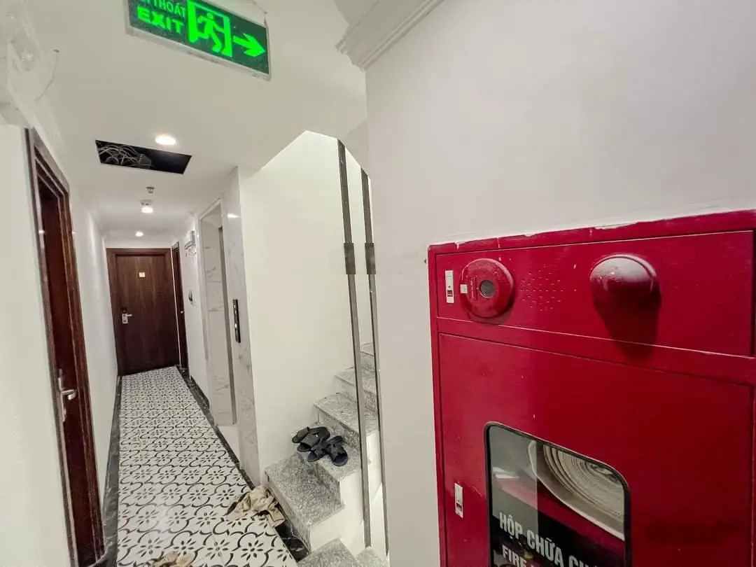 Bán CC mini phố Lương Khánh Thiện Hoàng Mai 29 phòng khép kín, full nội thất, ô tô đỗ cửa, vào nhà