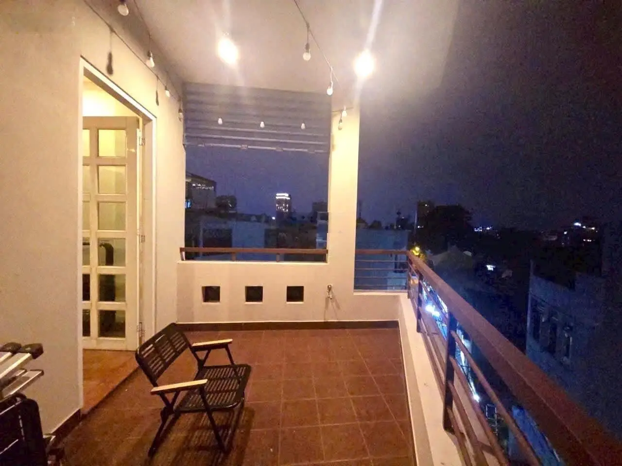 Nhà kts thiết kế - d2 - bình thạnh- xe hơi vào nhà - 4.9x10.3m - 4 tầng - full nội thất - 8 tỷ