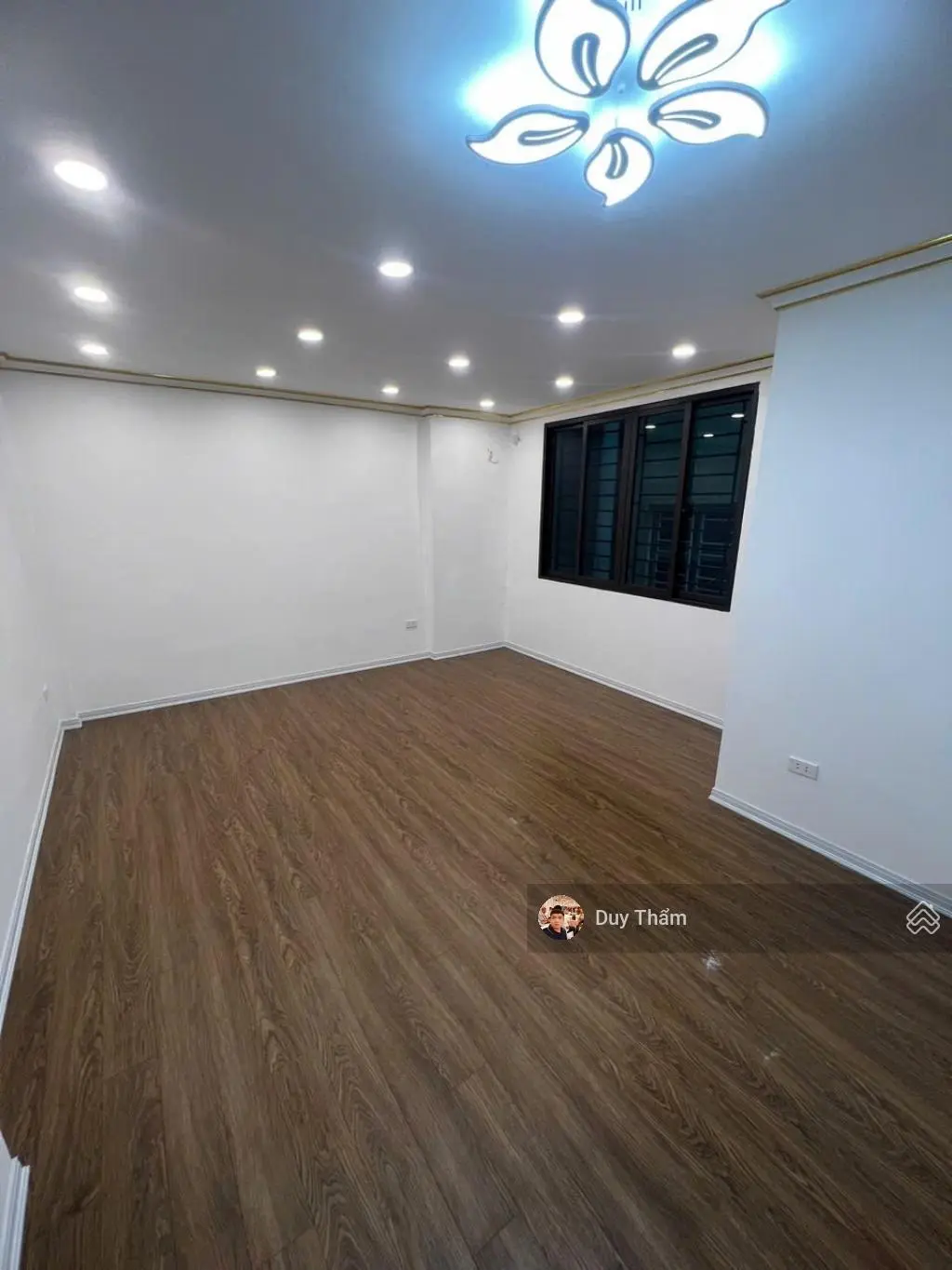 Bán nhà mặt phố hồ tùng mậu - vị trí kim cương - 9,8 tỷ - 6 tầng - kinh doanh - ngã tư lớn
