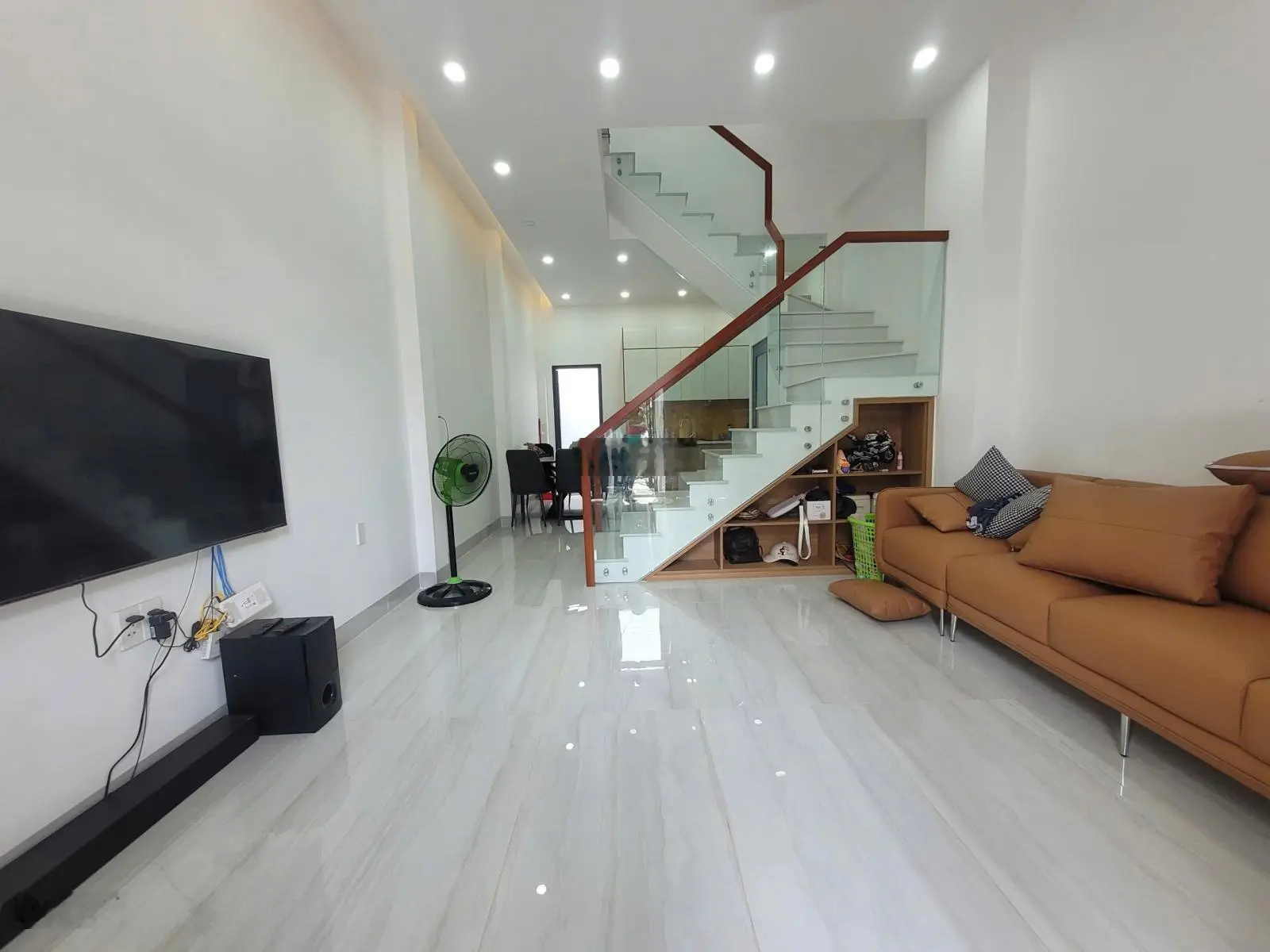 Nhà hẻm xe ô tô Phường Long Thạnh Mỹ đã sổ hồng TP Thủ Đức Q9