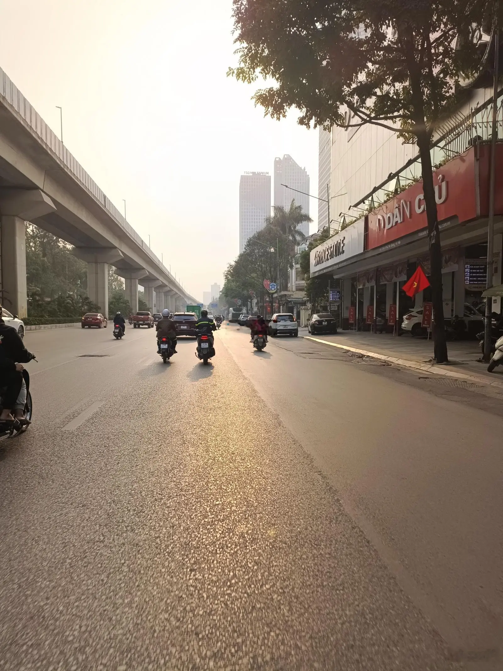 Lô góc, Văn Quán, Hà Đông, DT 46m2, 4 tầng, giá 6.45 tỷ, ô tô tránh gần nhà