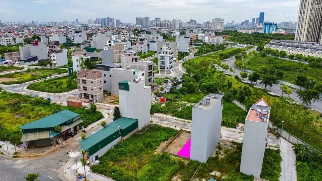 Chủ nhà kỹ sư xây dựng chuyển công tác xa cần bán căn nhà tâm huyết 5 tầng, diện tích sd 75m,