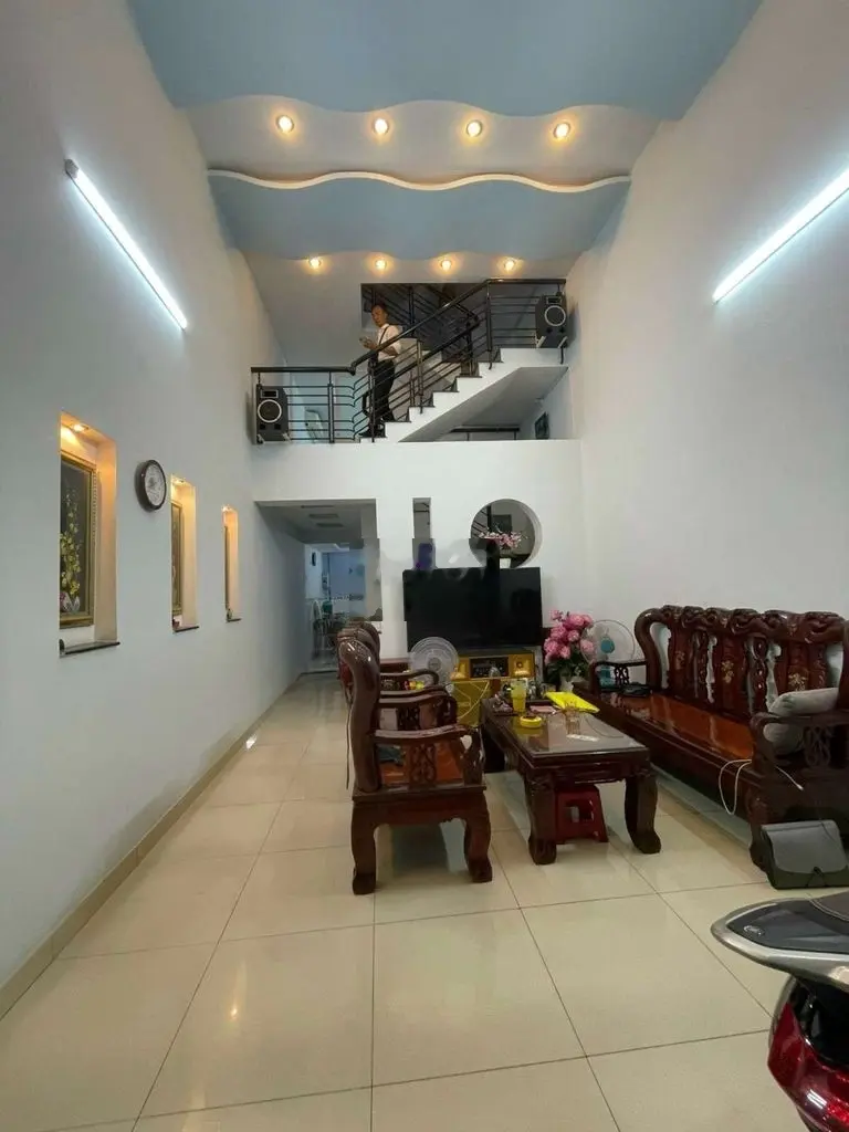 Bán nhà Tân Phú Big C Trường Chinh 60m2 3 tầng 3pn 4.x tỉ