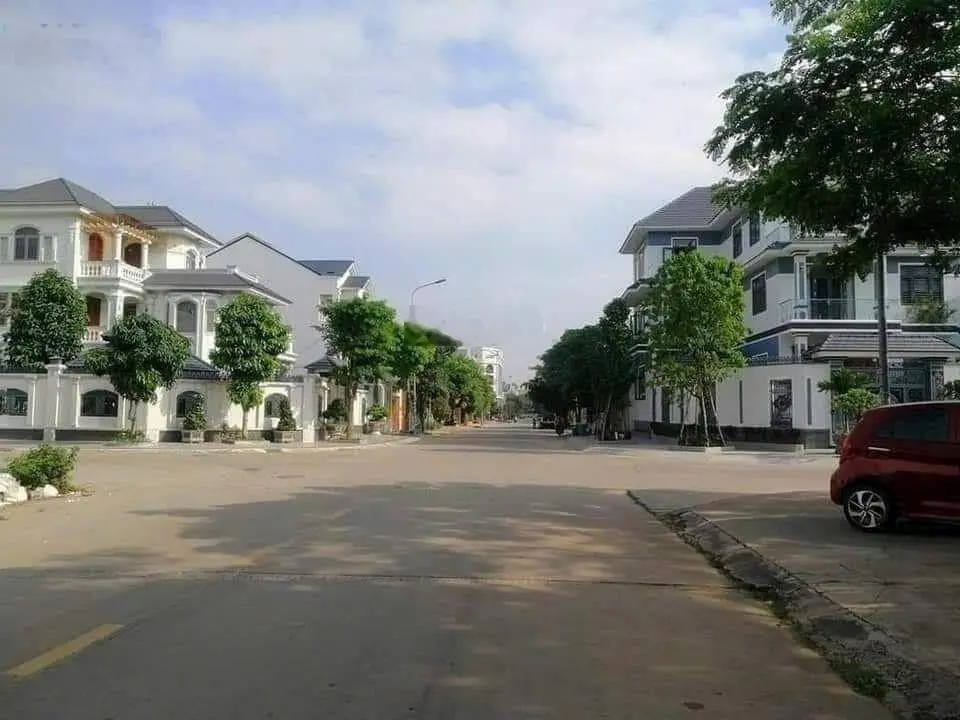 Bán lô đất rẻ nhất trung tâm hành chính TP Dĩ An, Bình Dương. Nơi an cư lý tưởng