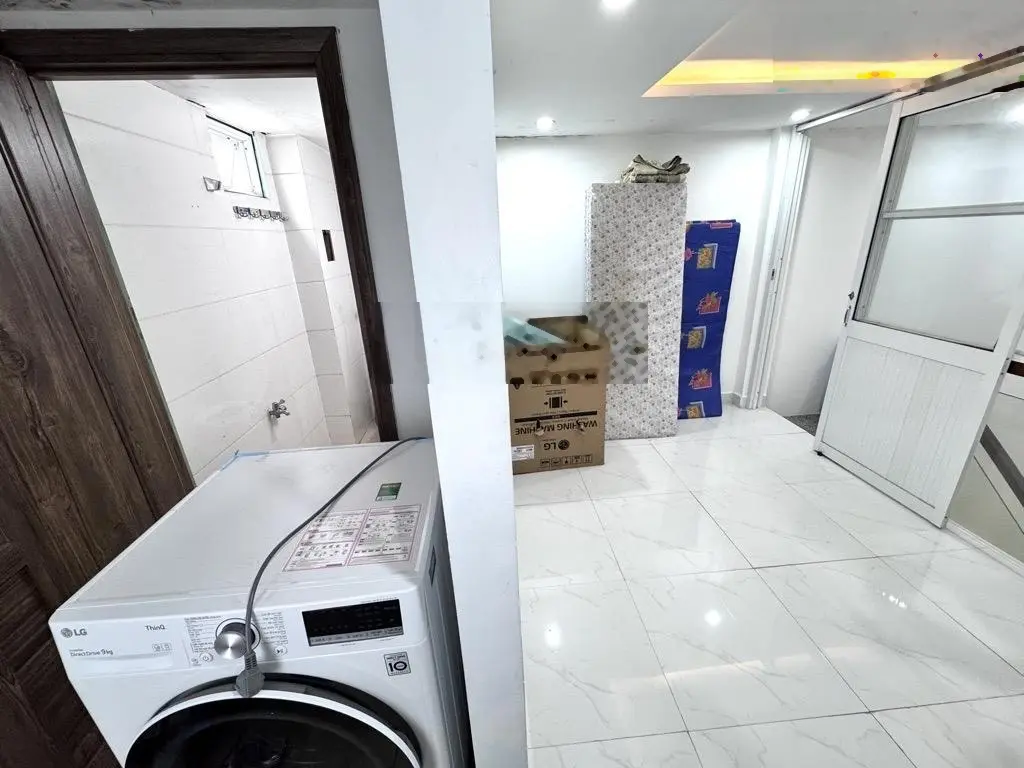 SẬP HẦMCăn Góc 3 Tầng Trần Cao Vân Siêu Víp- Kiệt Rộng, Nhà Đẹp Vuông Vắn chỉ Hơn 2 Tỷ