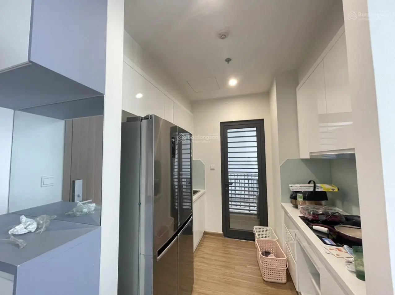 Bán căn 3 ngủ, ban công Đông Bắc, view hồ, đủ đồ đẹp, Vinhomes Skylake Phạm Hùng. LH 0974 629 ***