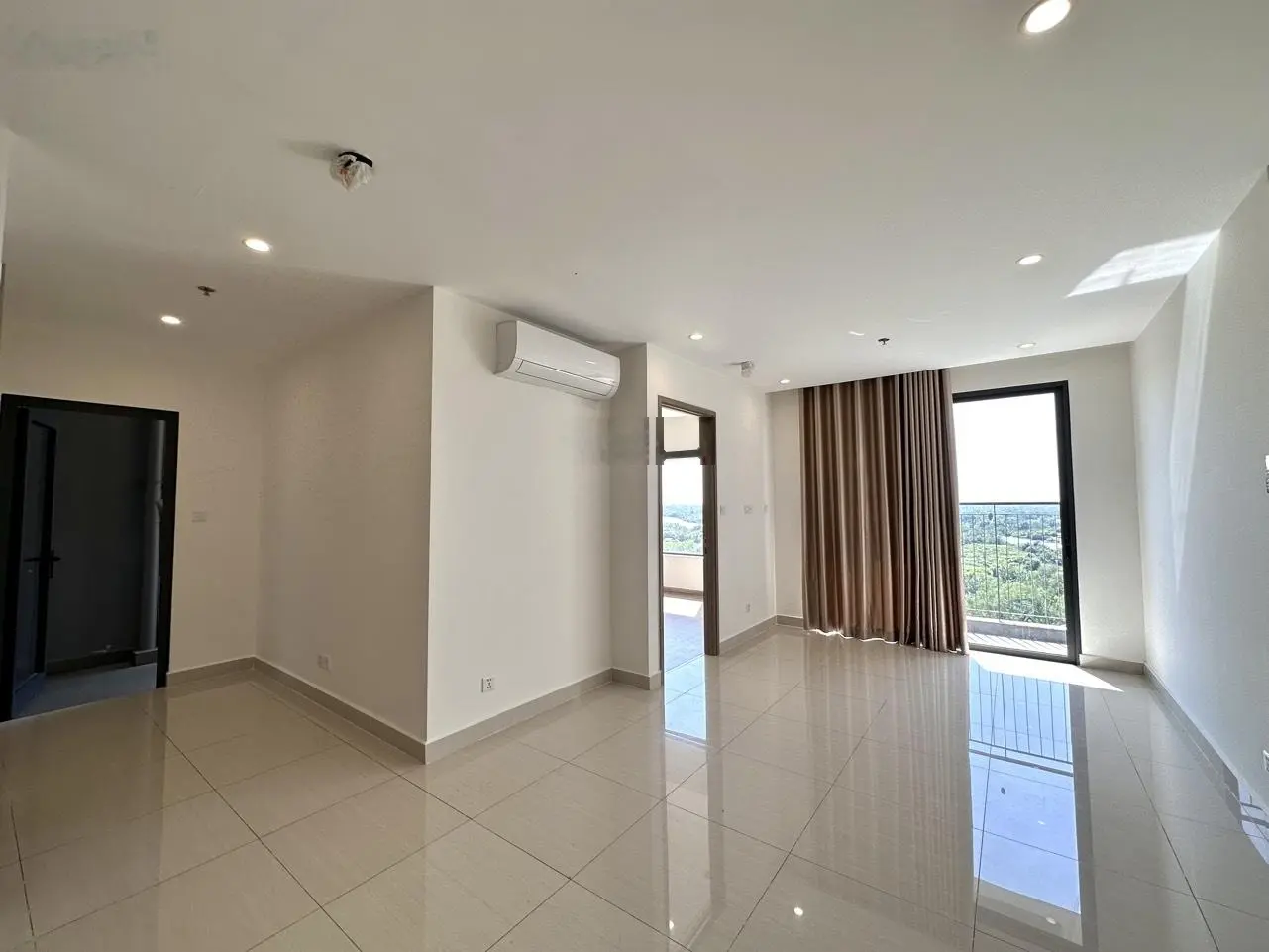 Căn Hộ Vinhomes Grand Park 2pn2wc 2.45 tỷ, 2PN + 2.75 tỷ, 3PN 3.05 tỷ