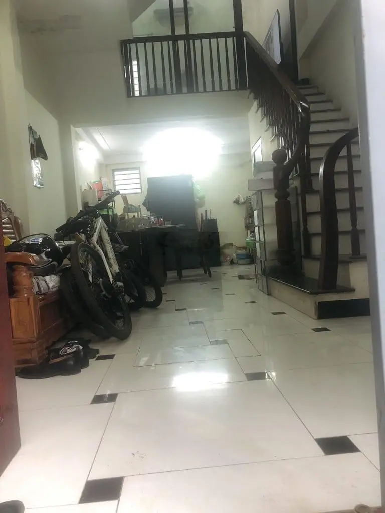 Chính chủ bán nhà 4 tầng hiện đại 35m2, giá 3.55 tỷ - ô tô đỗ cửa
