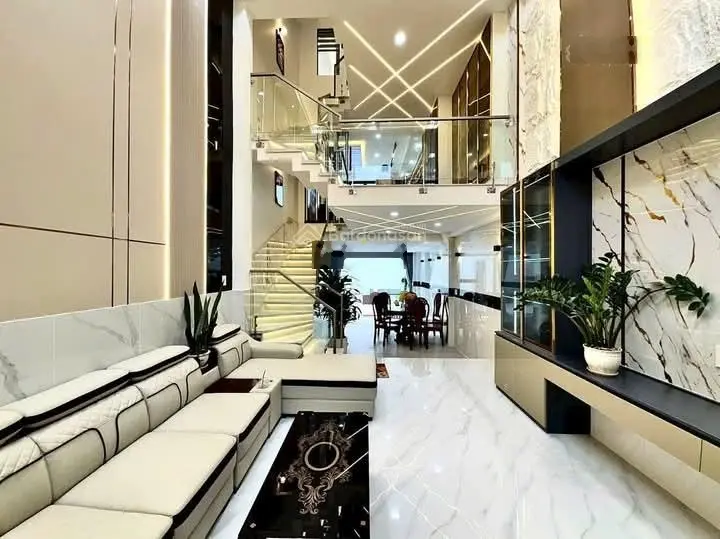 Bán gấp nhà Nguyễn Văn Tăng , Long Bình , Quận 9. DT 65m2 giá bán 3 tỷ .Sổ riêng