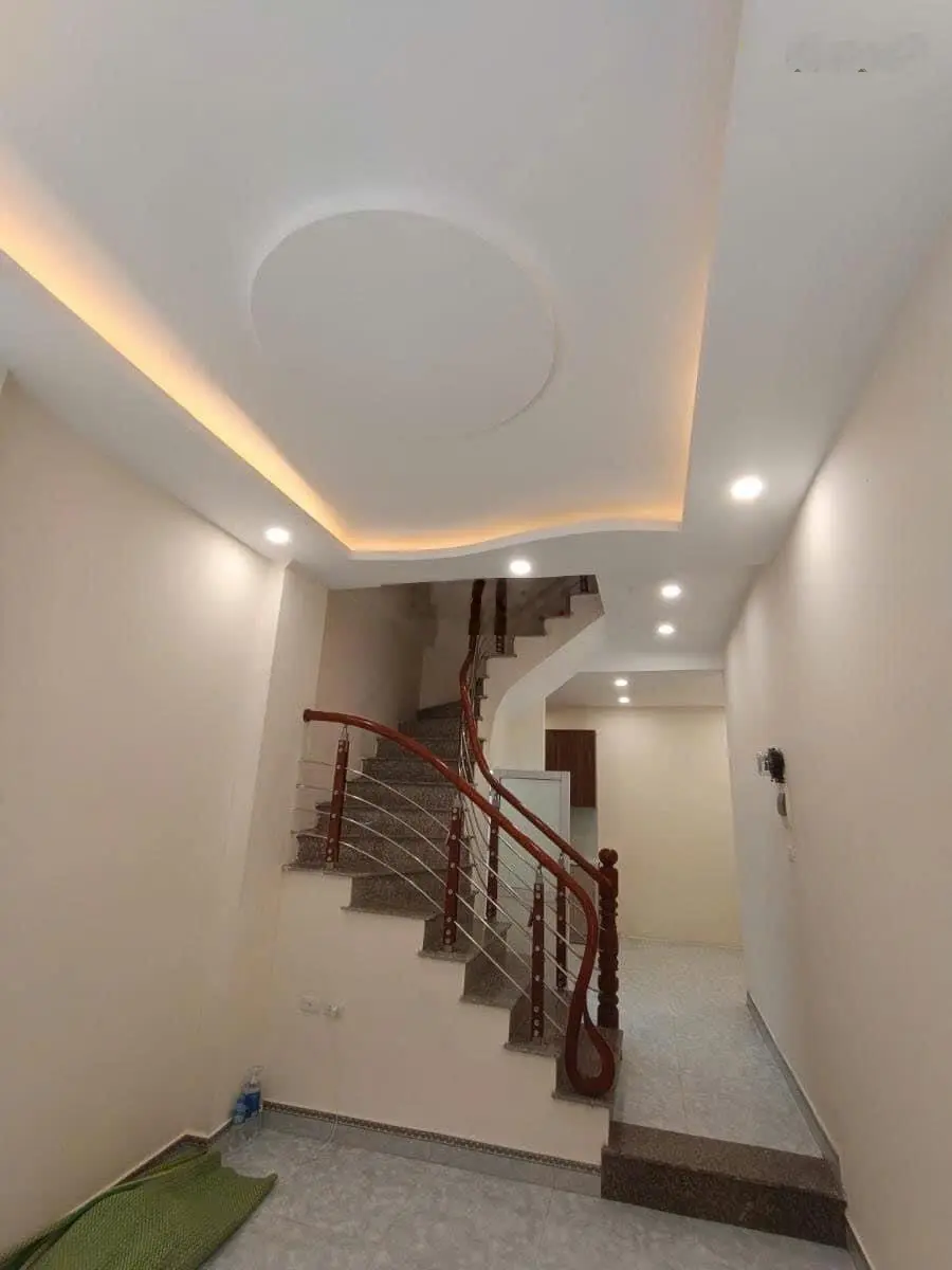 Hot, ô tô đỗ cửa PHƯƠNG MAI-ĐỐNG ĐA-HÀ NỘI, DT: 54m2 x 4 Tầng-MT: 8m / Giá: 10,2 Tỷ