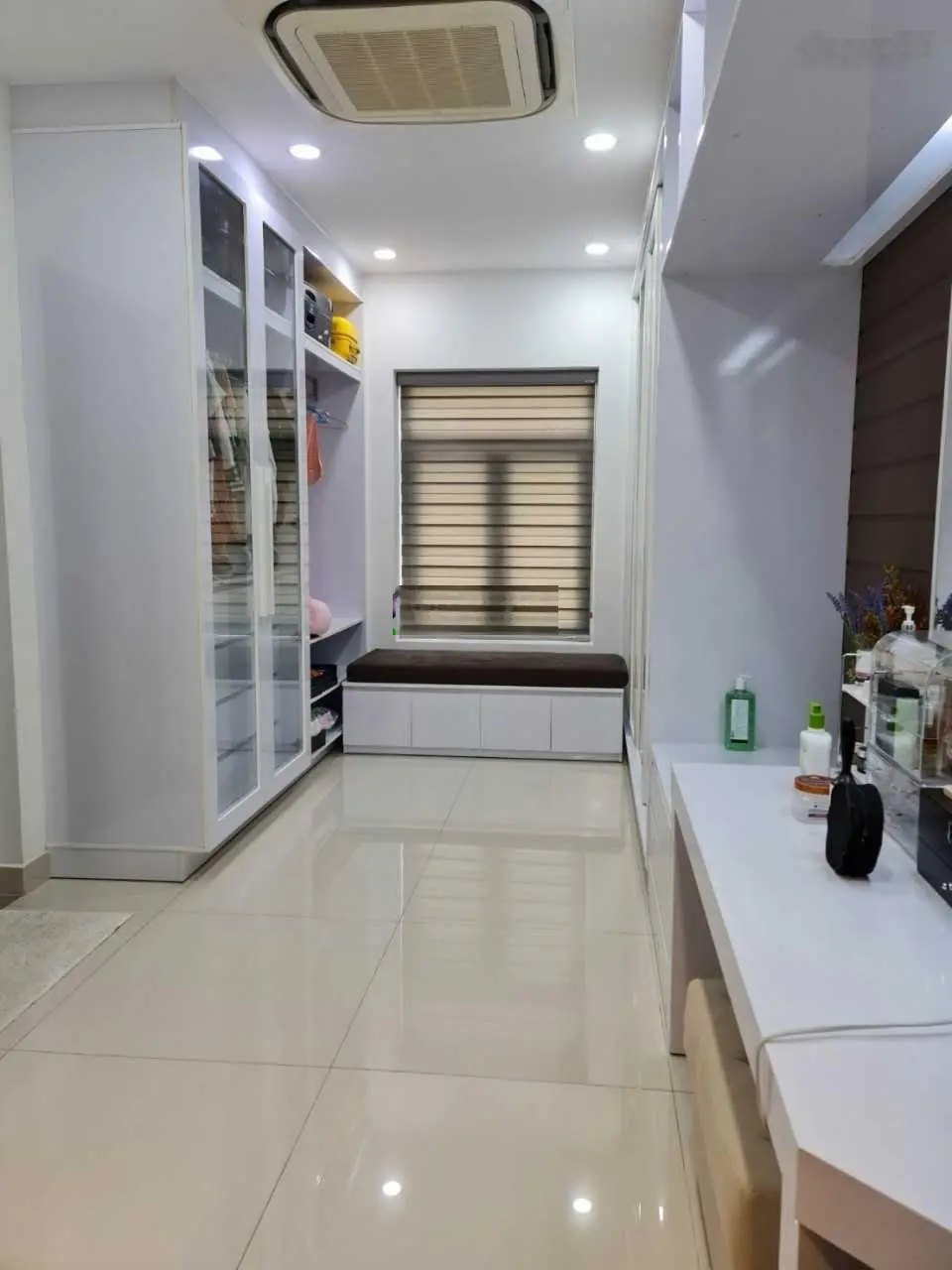 Hàng hot! Siêu phẩm mặt tiền TL Ung Văn Khiêm, DT 9x20m - Hầm 4 tầng, HĐT 3.0%, giá 30 tỷ