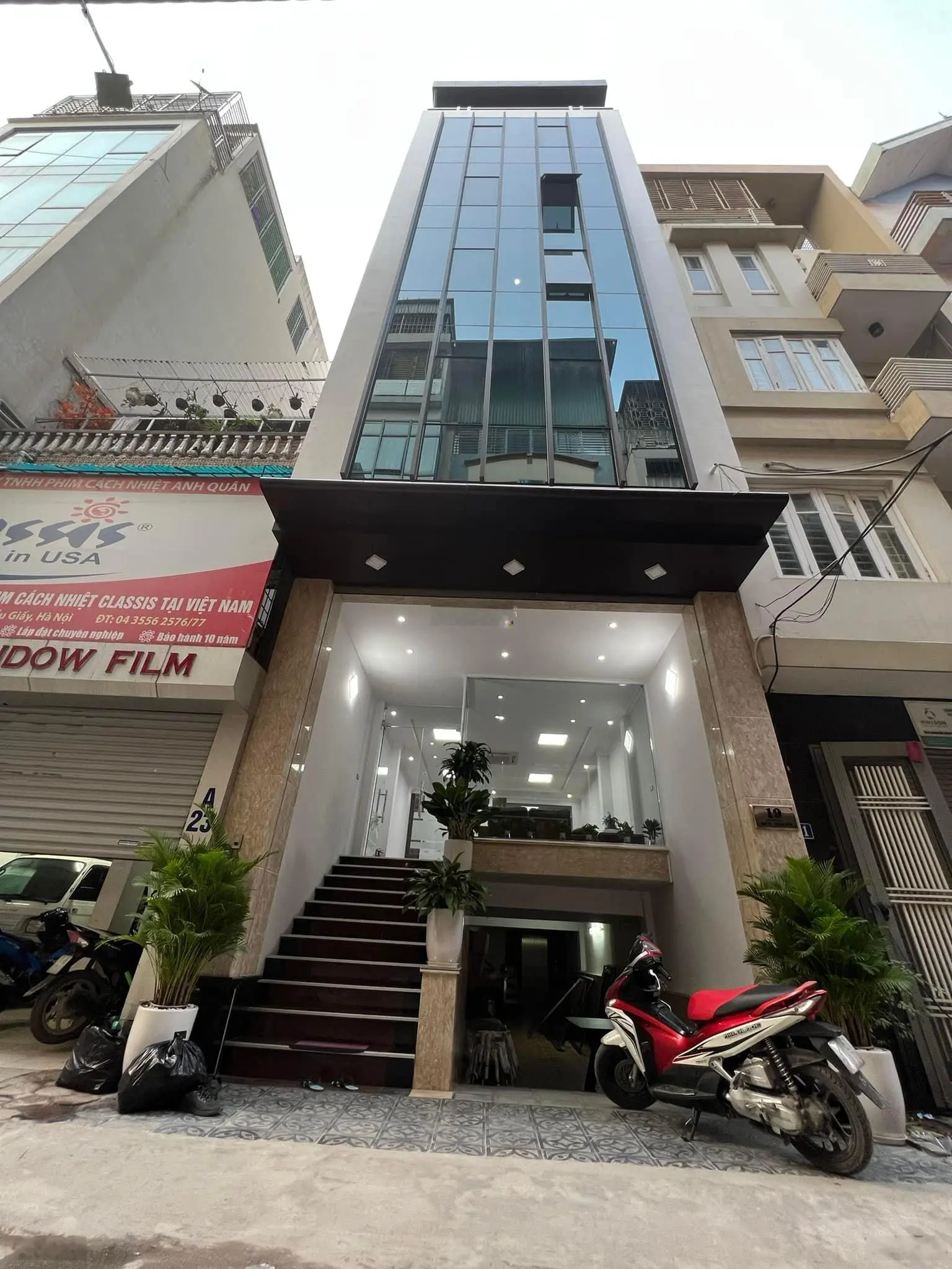 Bán nhà ngõ 1 Phạm Tuấn Tài, Cầu Giấy 80m2, 45 chỗ, cafe, văn phòng, 8 tầng 26 tỷ, 1 nhà ra phố