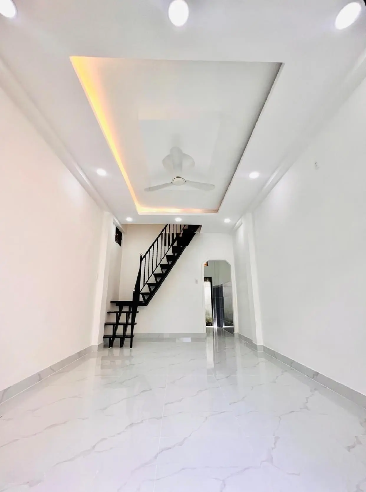 Gấp bán căn Bạch Đằng P15, DT 59m2 (thực tế 84m2), nhà 2 tầng hẻm 3m thông, Hạ 400tr - chỉ 5.15 tỷ.