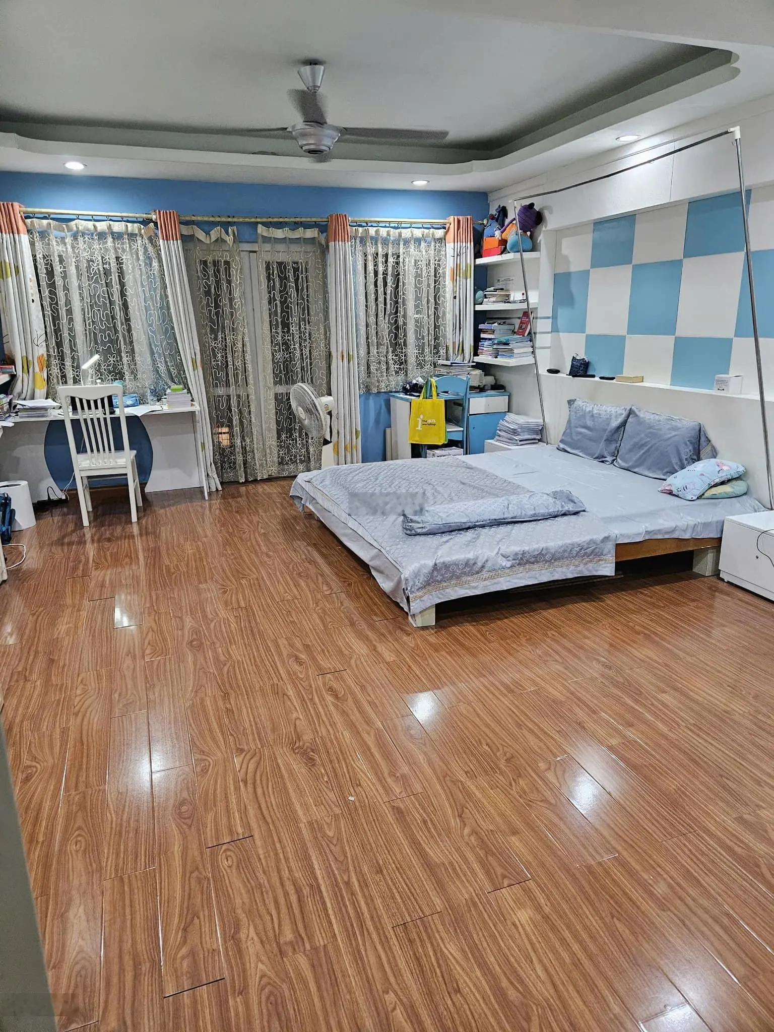 15 tỷ mua nhà Tây Hồ, 5 tầng, xây dựng 50m2/sàn nội thất đầy đủ, điện tử đắt tiền, Lh 0394 434 ***
