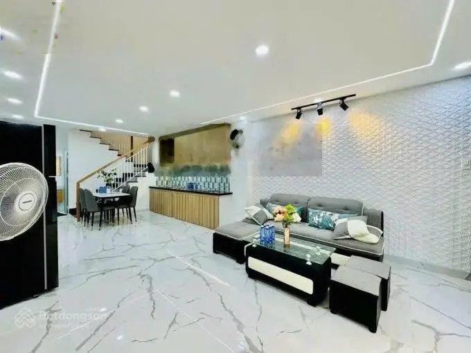 Đối diện trường ĐH Giao Thông Vận Tải chủ gửi căn 67,5m2 đường Võ Oanh, giá bán gấp, sổ riêng