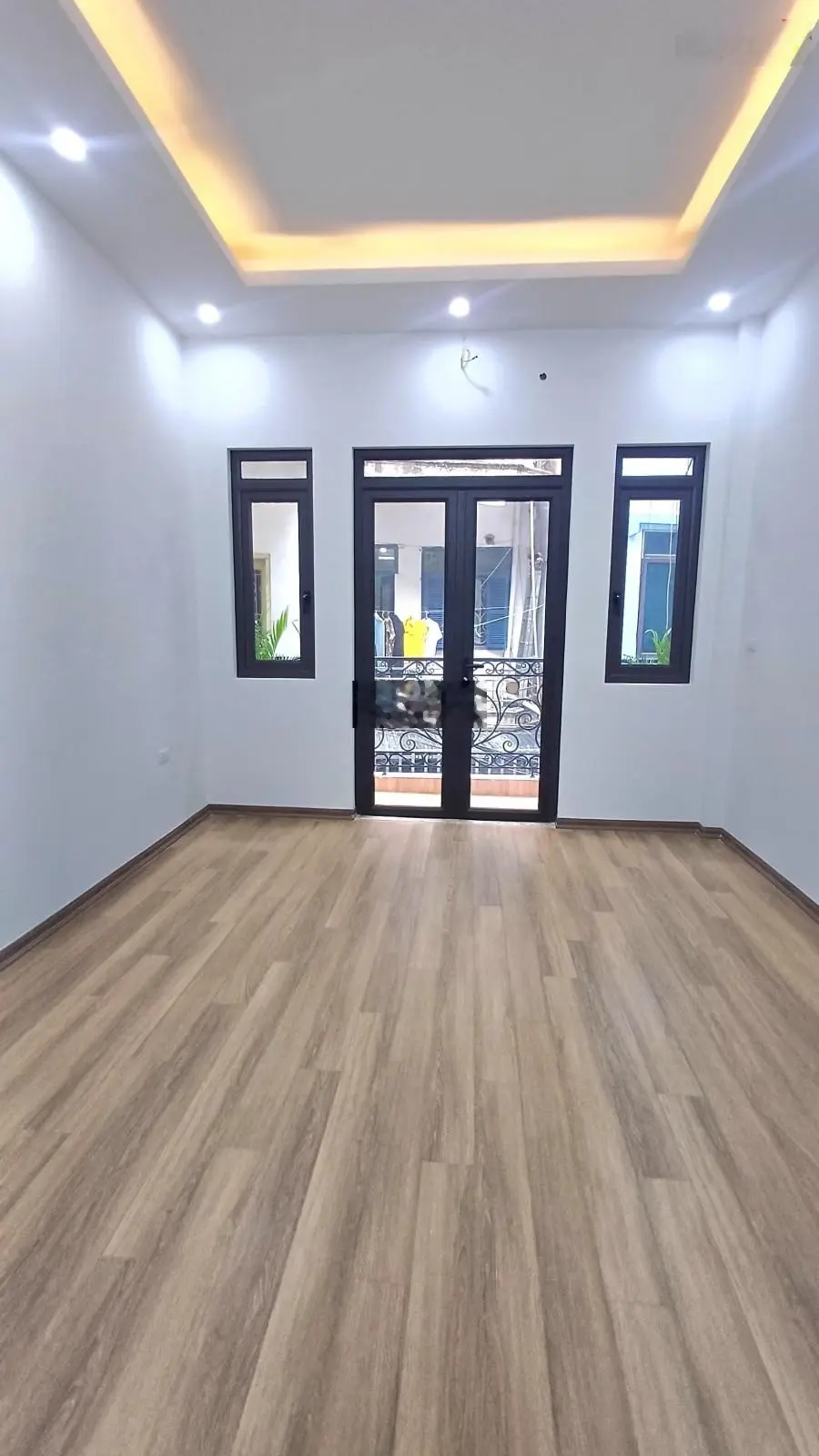 Khương Trung, Thanh Xuân - nhà mới 45m2 - 5 tầng, ô tô đỗ cửa, giá 7,x tỷ, LH 0904 690 ***