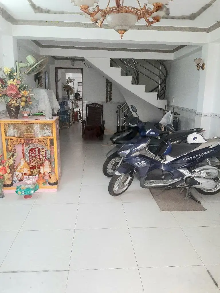 BÁN NHÀ DT 90M2 ,DƯƠNG BÁ TRẠC Q8 , NỞ HẬU TÀI LỘC , NHÀ MỚIỞ NGAY , NHỈNH 4 TỶ