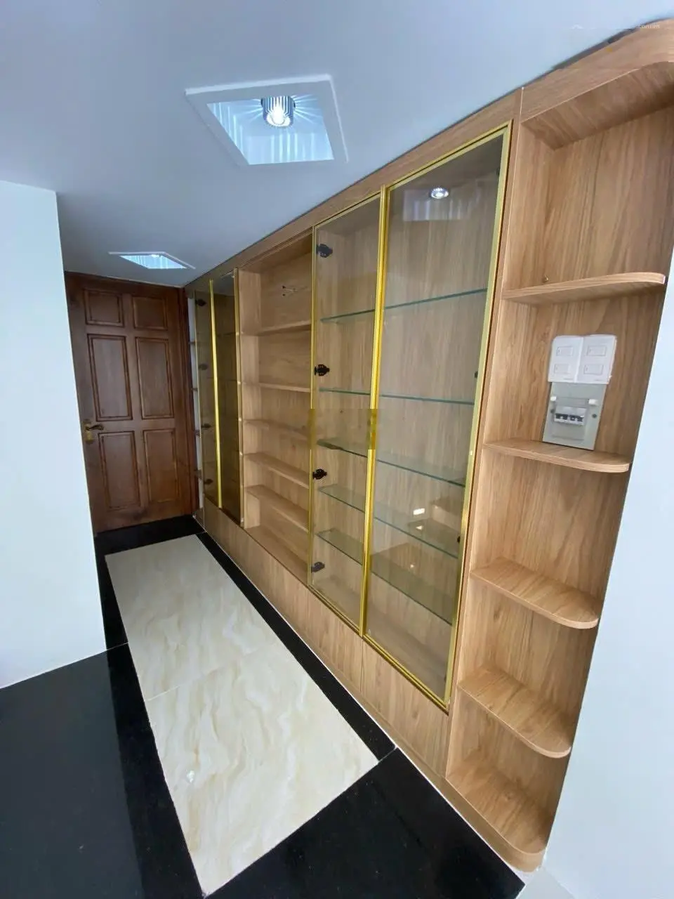 Bán Nhà Mặt Phố 5 Tầng 72m2 P.Tân Hưng, Quận 7, mới đẹp 100%. Đường rộng 16M, giá sốc 13,5 tỷ