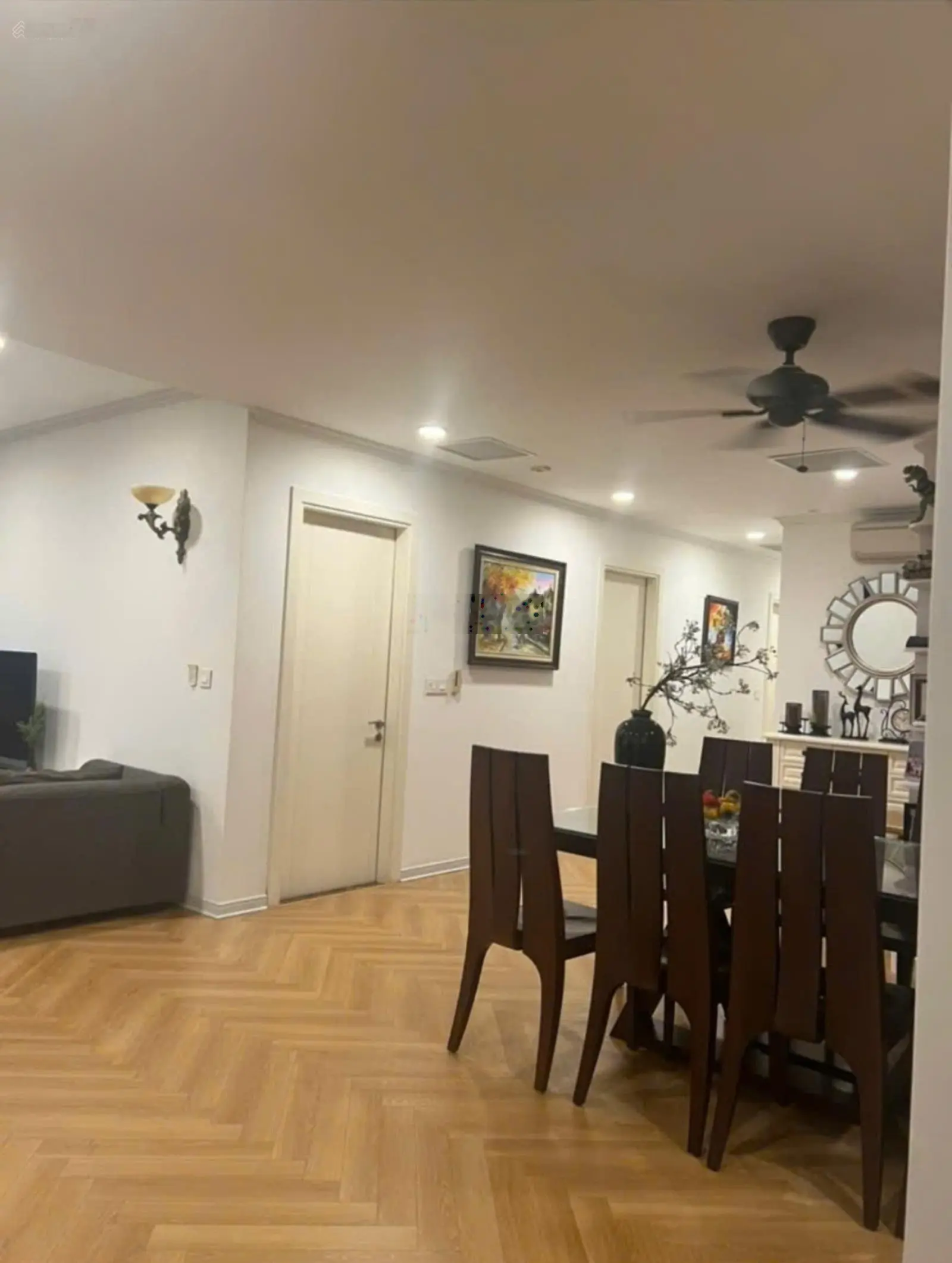 chính chủ gửi bán căn hộ 172m2 đẹp nhất chung cư Mandarin Garden