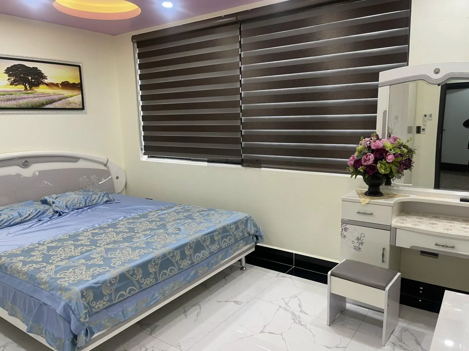 Bán nhà liền kề trung tâm Bãi Cháy