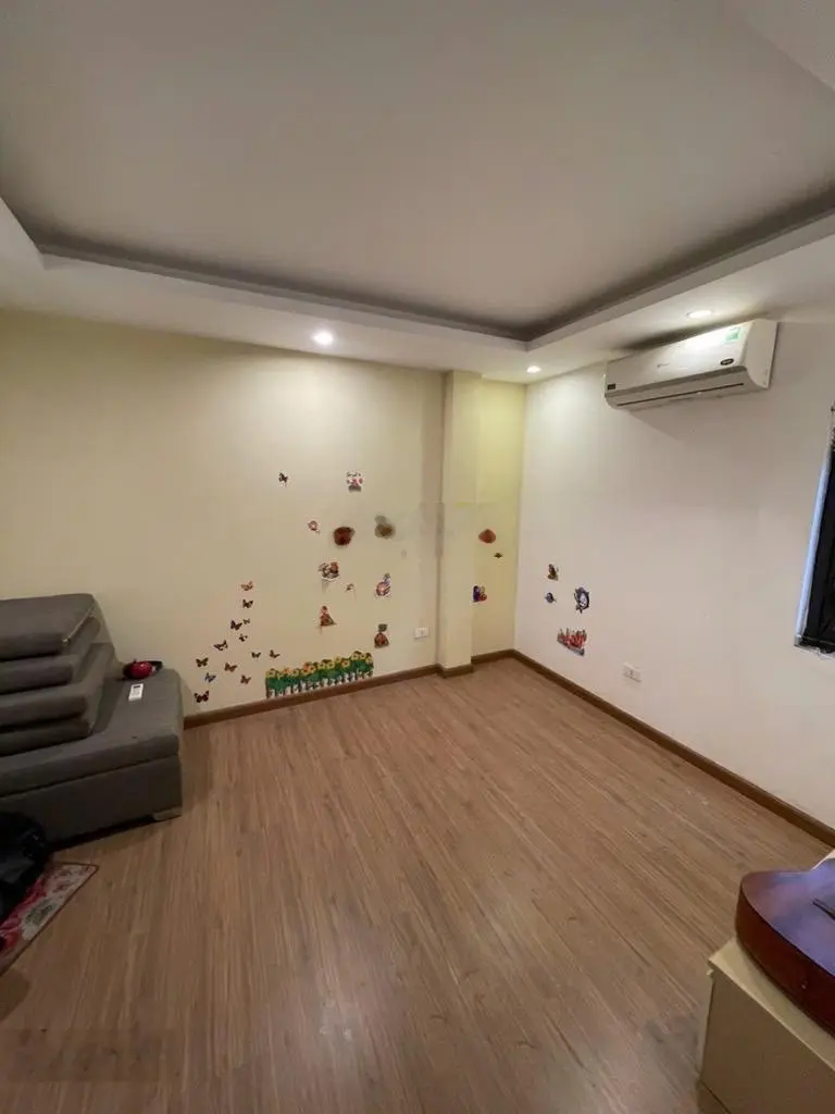 Bán nhà 5tầng 45m2, mặt Hồ Tai Trâu, lô góc, view hồ, kinh doanh, ô tô thông