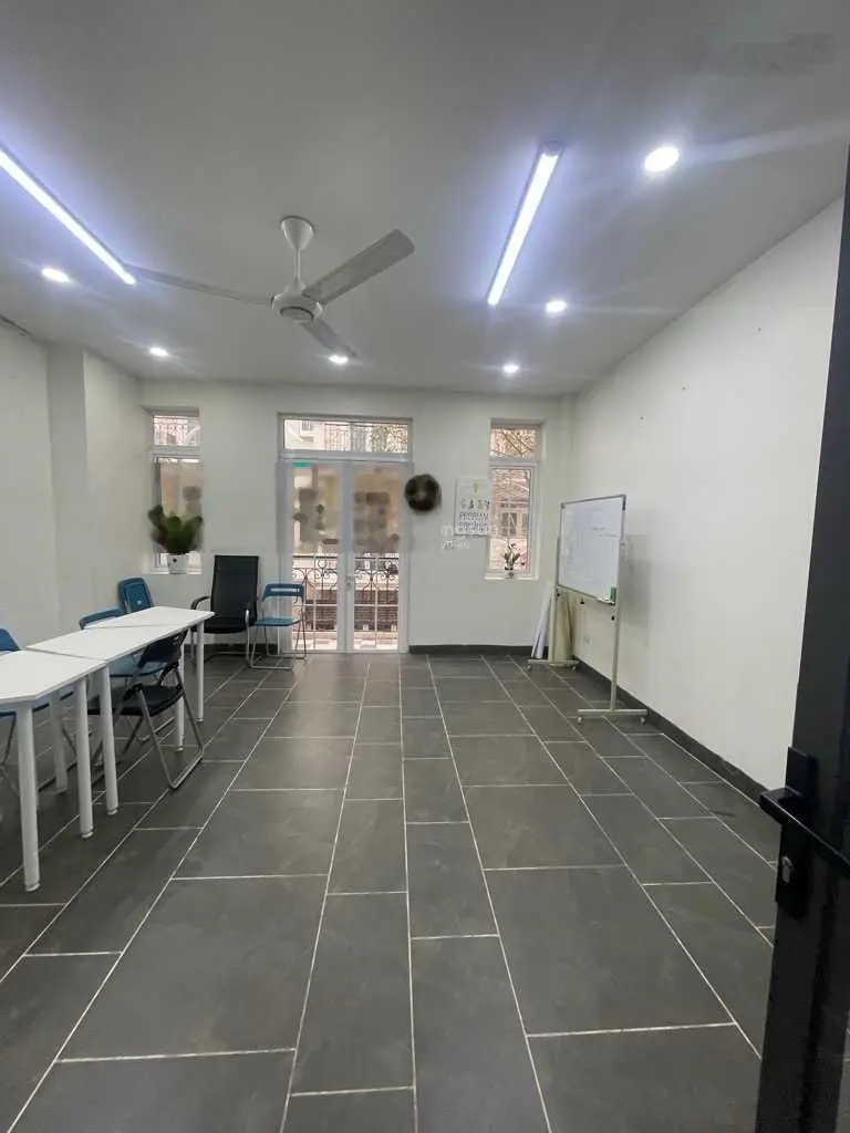 Bán biệt thự liền kề khu 96B Nguyễn Huy Tưởng, Thanh Xuân 5 tầng thang máy 26 tỷ 500