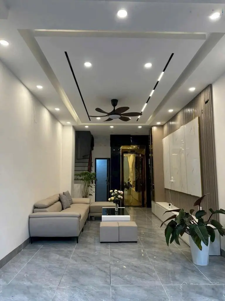 Nhà đẹp ngọc thụy 6 tầng có thang máy ngõ nông, gần ô tô tránh khu phân lô dân trí cao