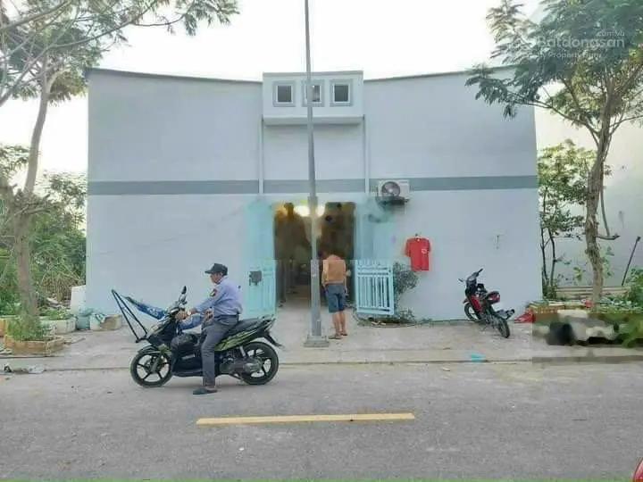 cần bán dãy trọ diện tích 200m2 gòm có 10 phòng thu nhập 16tr/tháng giá bán 6ty