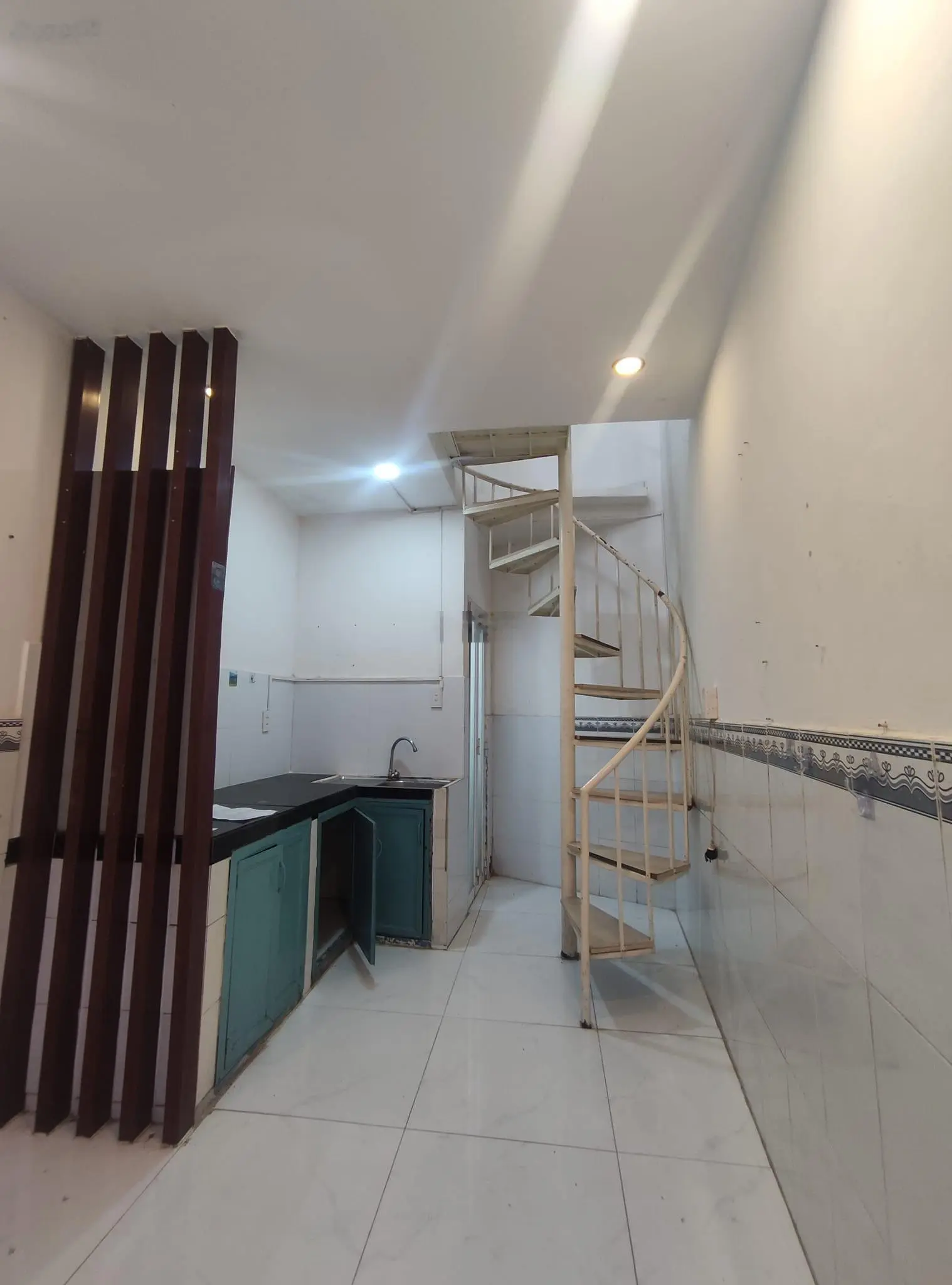 Nhà nhỏ Nguyễn Văn Trỗi - Phú Nhuận - DTSD 28m2 - 2 tầng - 2.x tỷ