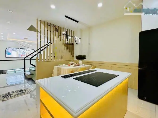 Nhà giá siêu hời cho khách nào thiện chí chốt ngayđườngNguyễn Phúc Nguyên,Phường 5,Quận 3 Giá3tỷ250